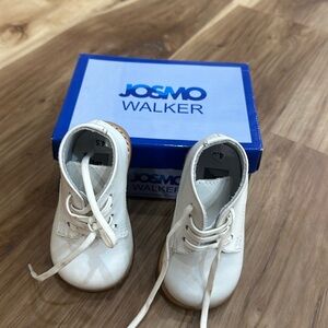 Walking shoes